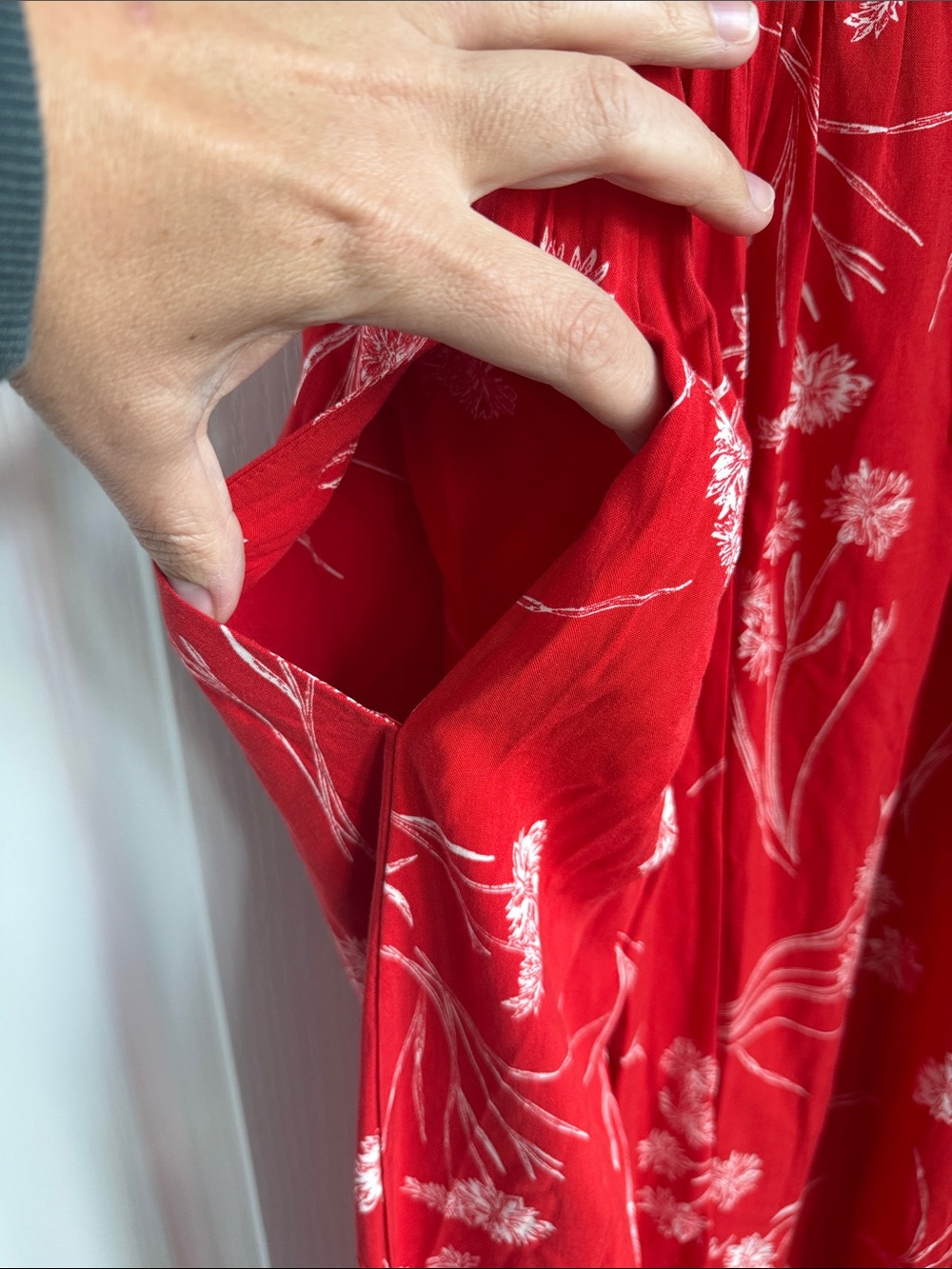 Torrid Red Floral Maxi Sun Dress with Pockets! - Picture 6 of 6